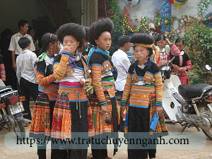 Người H'Mông tiếng Trung là gì?