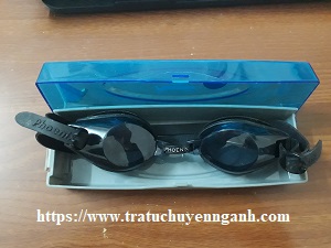 Kính bơi tiếng Trung là gì?